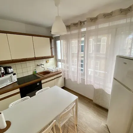 公寓 Bucer Parking *